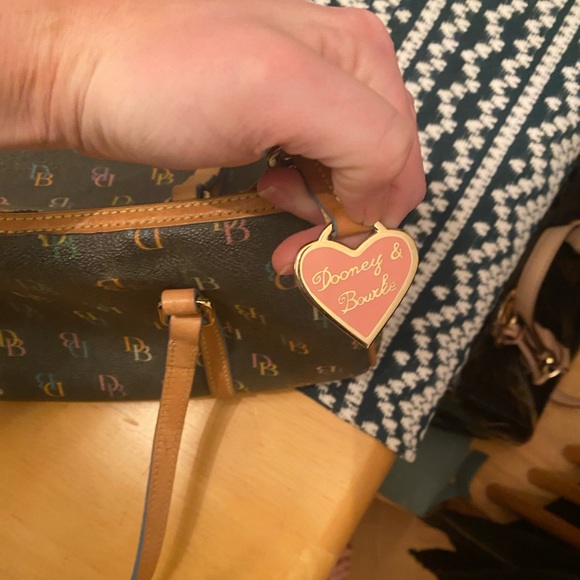 Vintage Dooney & Bourke Barrel bag - Picture 1 of 6